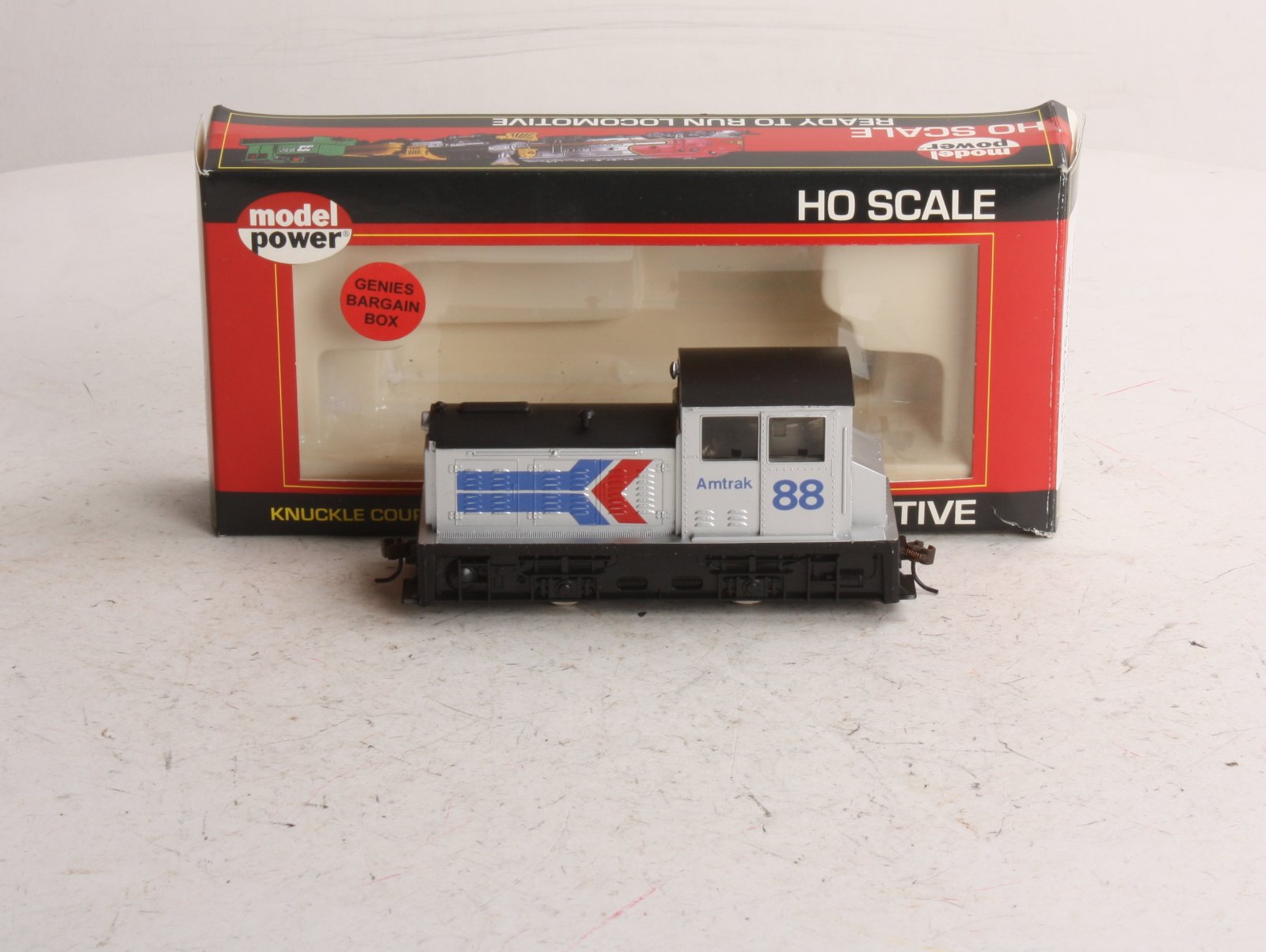 Model Power 96676 HO Amtrak DDT Plymouth Industrial Diesel Locomotive