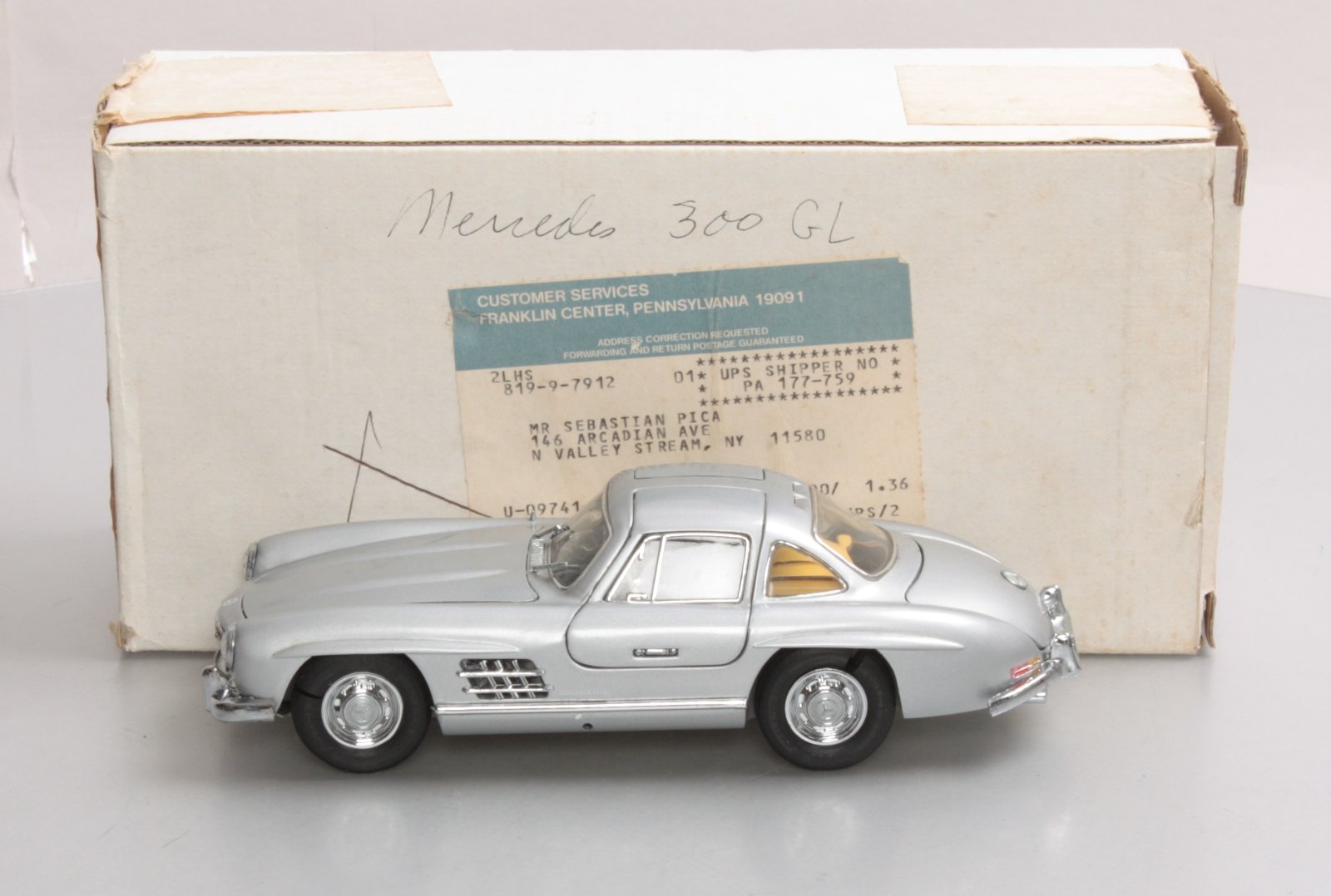 Franklin Mint 1954 1:24 Scale Silver Mercedes Benz 300 Gullwing SL Convertible
