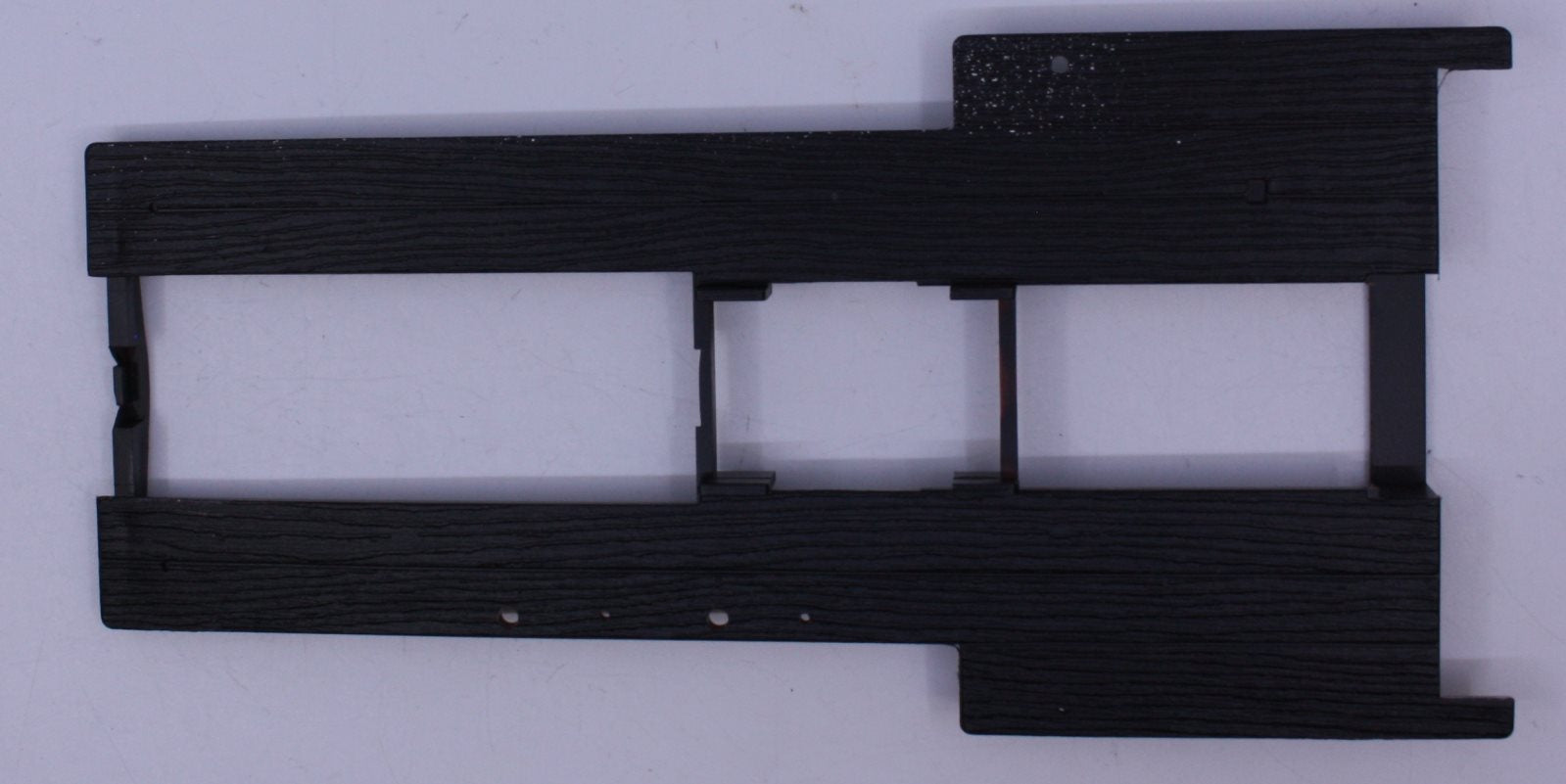 Delton 10016-42S 2-8-0 Black Locomotive Running Board w/ Silver Pinstripe