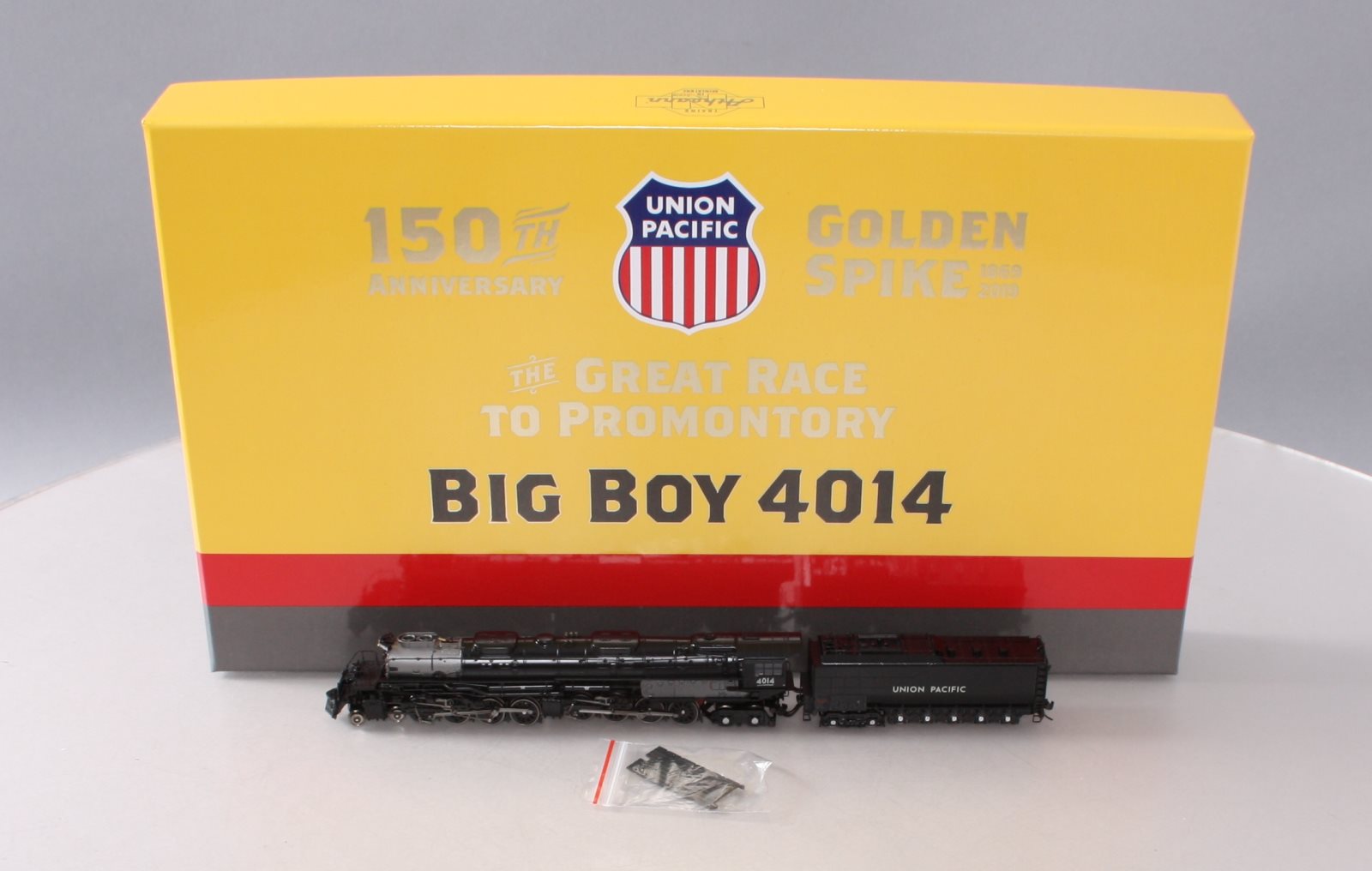 Athearn 04014 N UP "Big Boy" 4-8-8-4 Steam Locomotive & Tender w/DCC/SND #4014