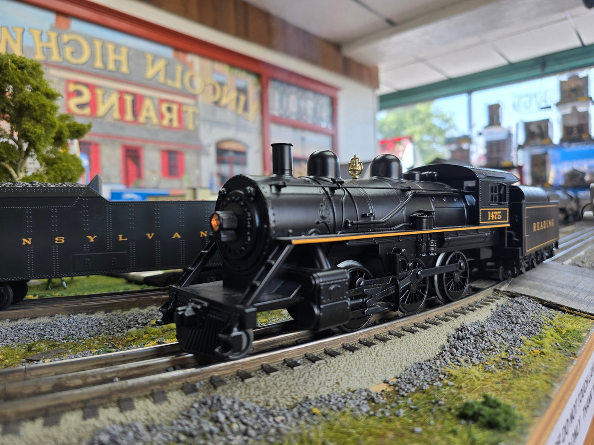 MTH RailKing 30-4145-0E O Gauge 2-6-0 Steam Locomotive Reading 1475