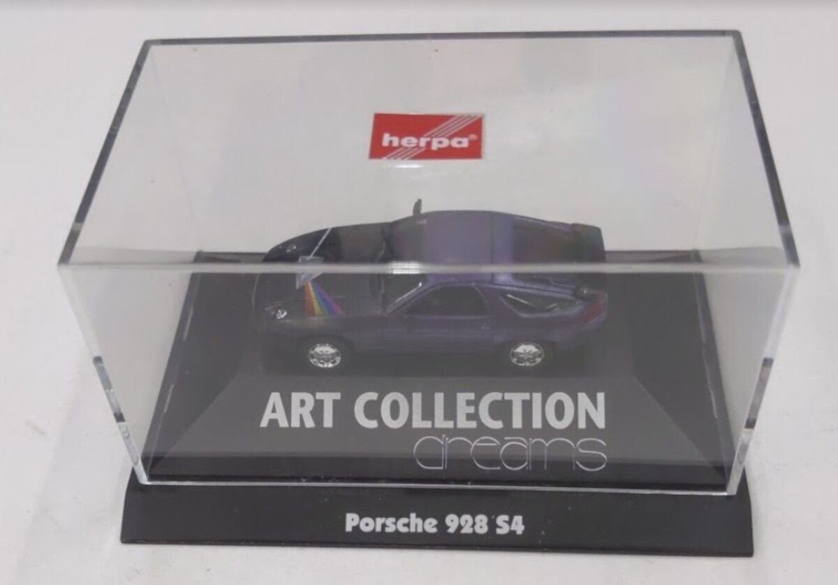 Herpa 45056 1:87 Art Collection Porshe 928 S4 "Dreams