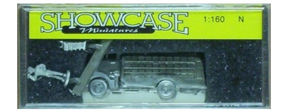 Showcase Miniatures 18 1:160 Scale GMC Beverage Delivery Truck Metal Kit