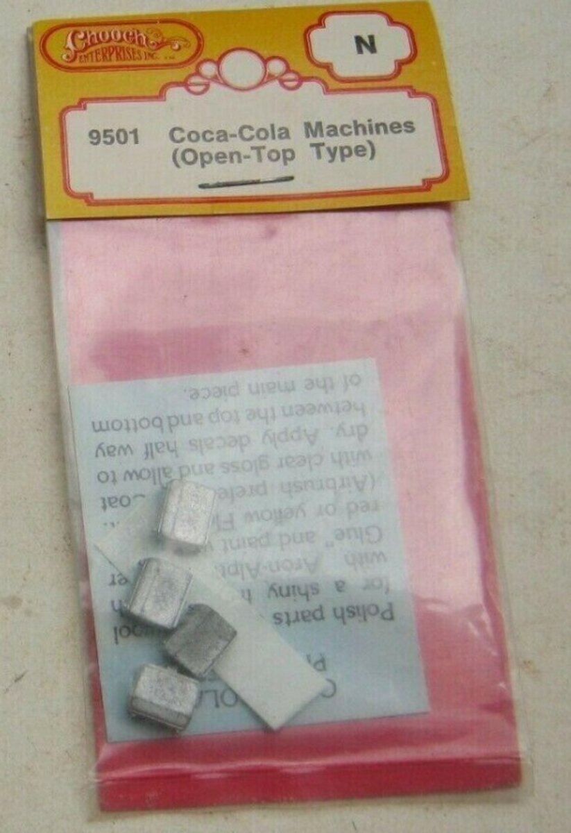 Chooch 9501 N Scale Coca-Cola Machines (Open-Top)