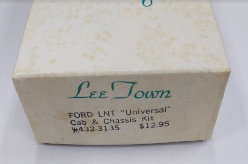 Lee Town 432-3135 HO Ford LNT "Universal" Cab & Chassis Kit