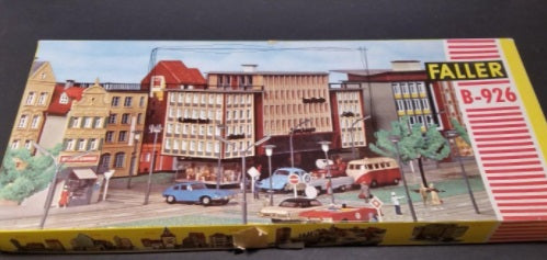 Faller B-926 HO Apartment Building House Kit