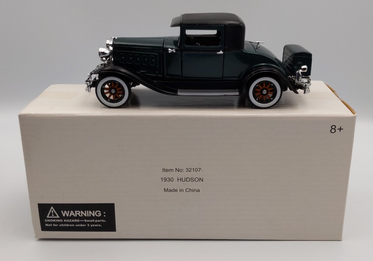 Signature Models 32107 1:32 Diecast 1930 Black Hudson Coupe