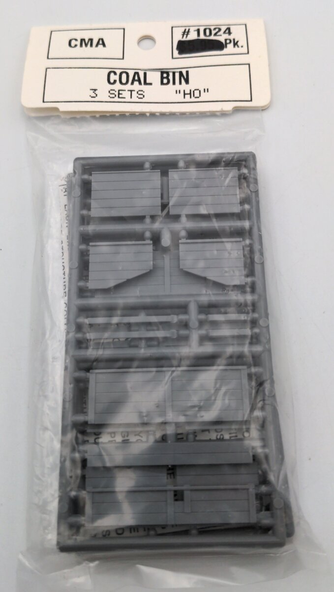 CMA 1024 HO Scale Coal Bin Kit 3 Pack
