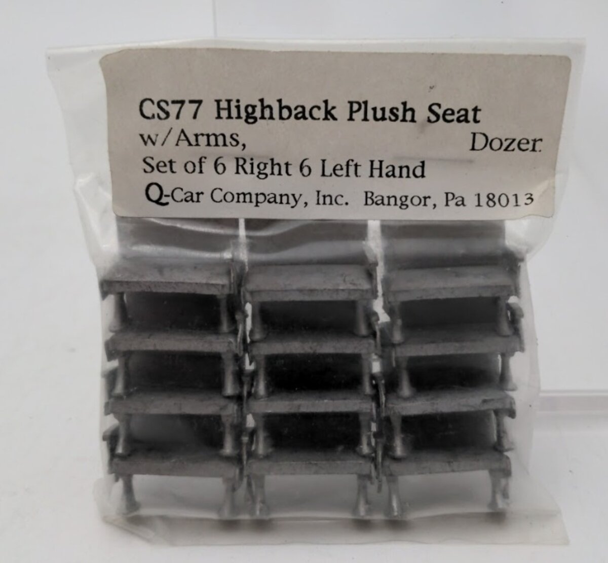 Q-Car Company CS77 O Scale High-Back Plush Seat w/Arms .75" (Set of 12)