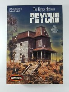 Polar Lights 5028 HO The Bates Mansion from Psycho Polar Lights Building Kit