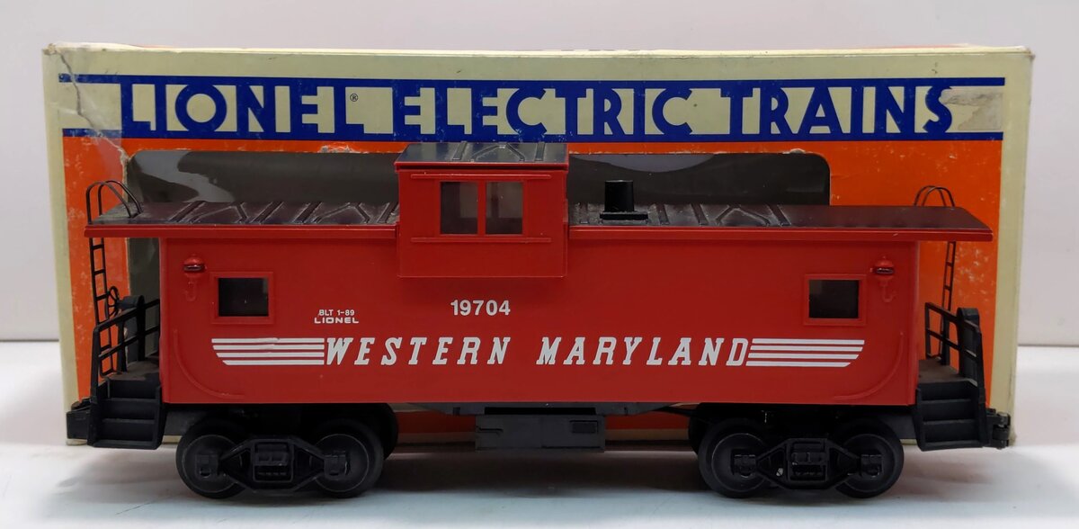 Lionel 6-19704 O Gauge Western Maryland Extended Vision Caboose w/Smoke