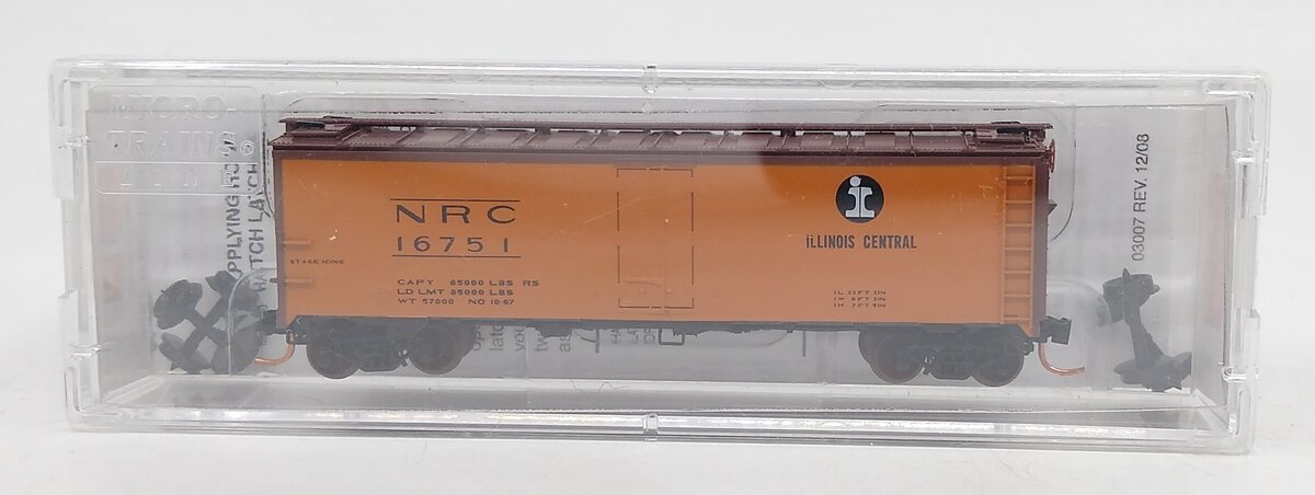 Micro-Trains 05900546 N Illinois Central 40' Steel Side Ice Reefer #16751