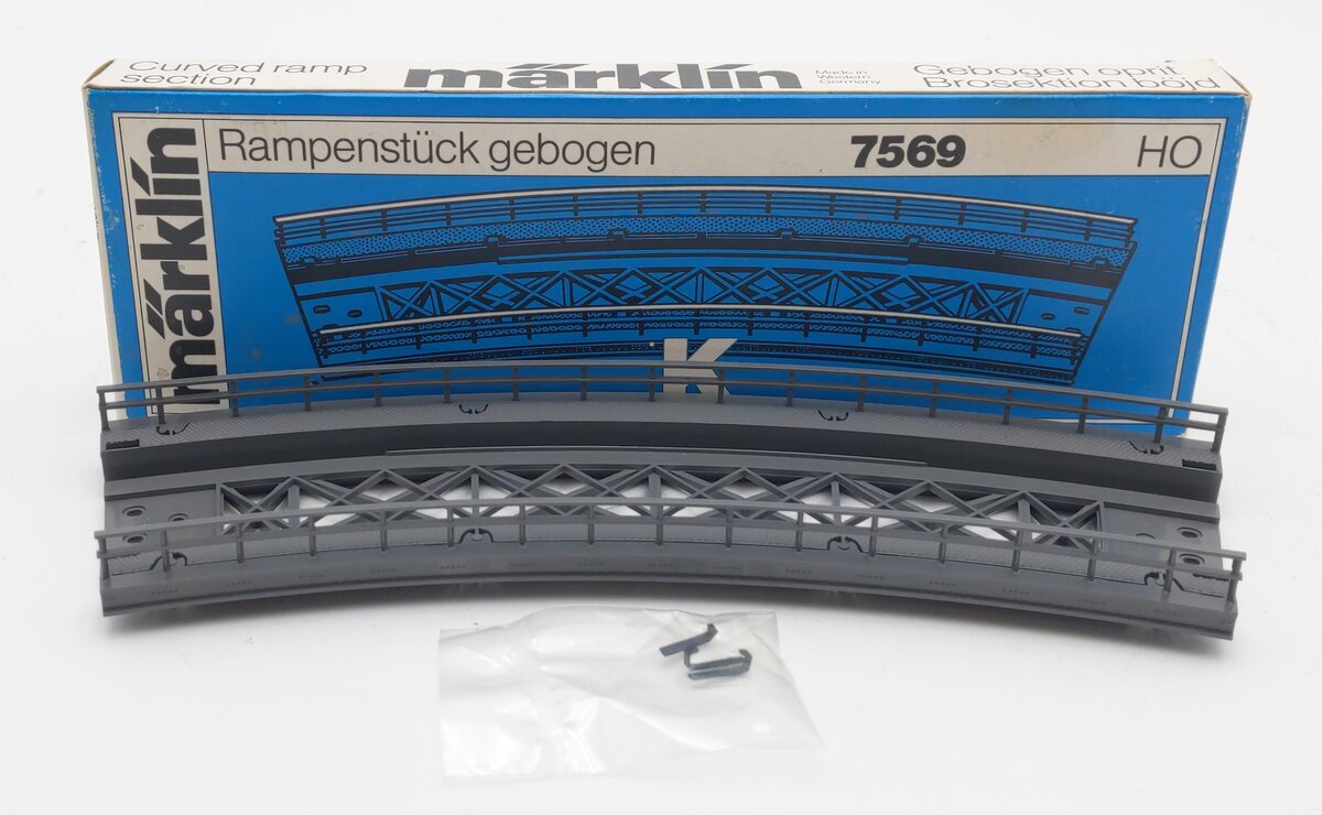 Marklin 7569 HO Scale K Bridge Ramp 16-3/4R