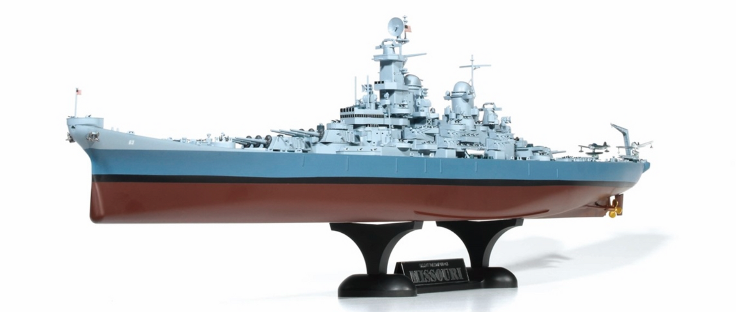ACADEMY 14401 1/400 USS Missouri BB-63 Ship
