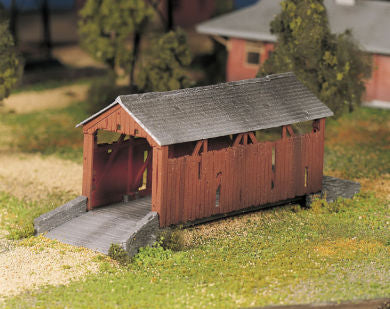 Bachmann Plasticville 45992 O Gauge Covered Bridge Kit