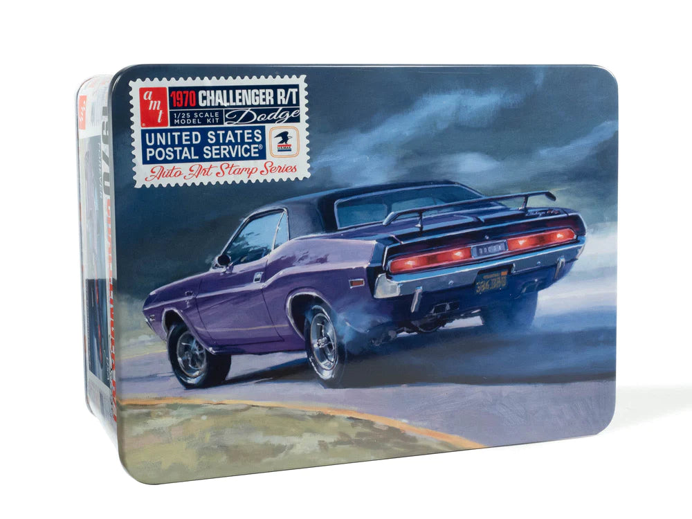 amt 1401 1/25 1970 Dodge Challenger USPS Stamp Series Skill Level 2 Model Kit
