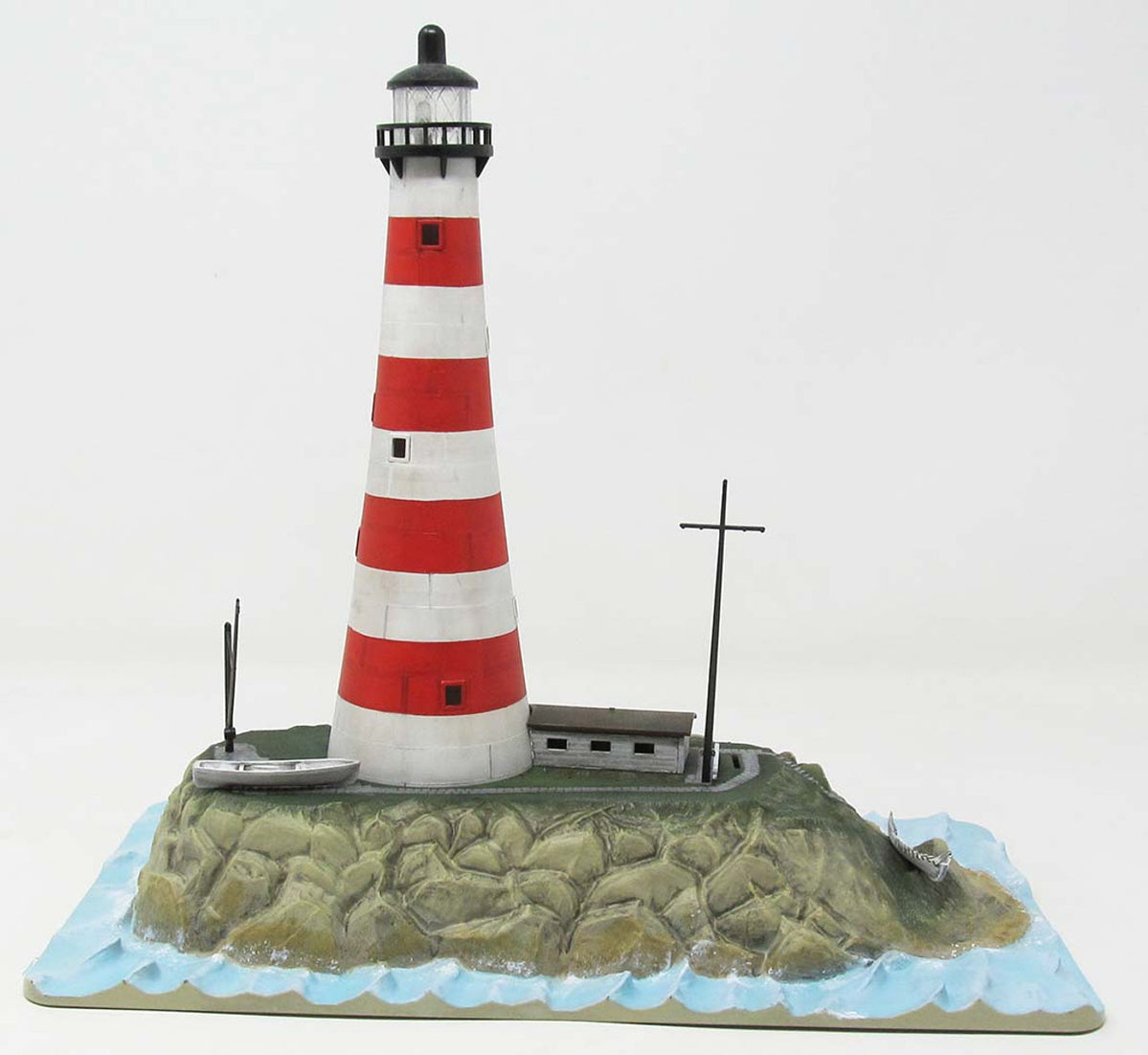 Atlantis 70779 1/160 (N Scale) Lighthouse with Diorama Base Kit