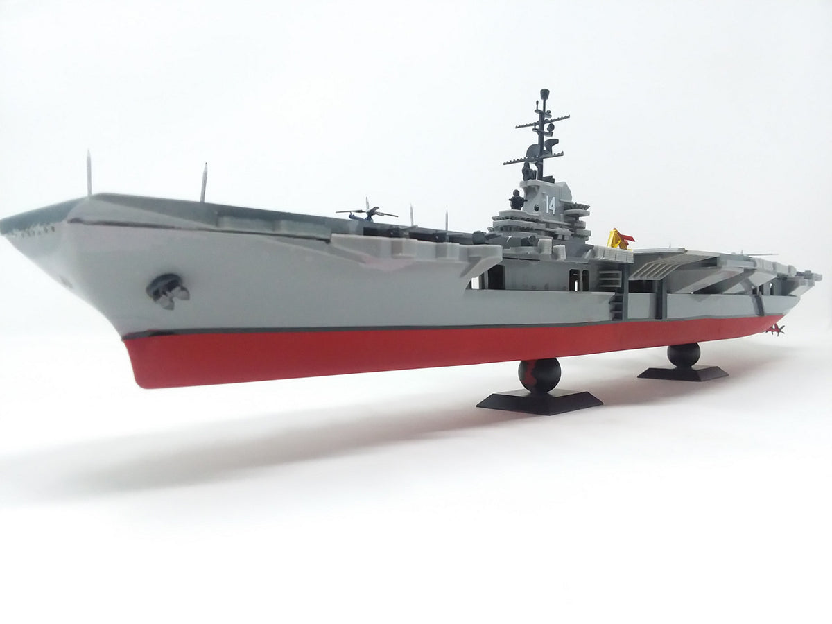 Atlantis Models 611 1 /500 USS Ticonderoga CV-14 Carrier Model Kit
