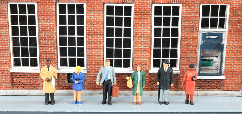 Bachmann SceneScapes 33120 HO Scale Standing Office Workers Figures
