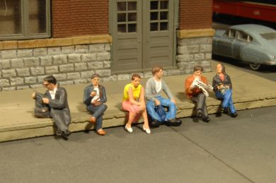 Bachmann SceneScapes 33161 O Scale Seated Platform Passengers Figures