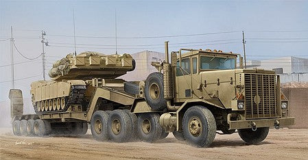 Hobby Boss 85519 1/35 M911 C-HET with M747 Heavy Equipment Trailer