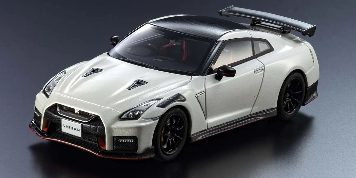 Kyosho Diecast KSR43108W 1/43 Scale Nissan GT-R NISMO 2022