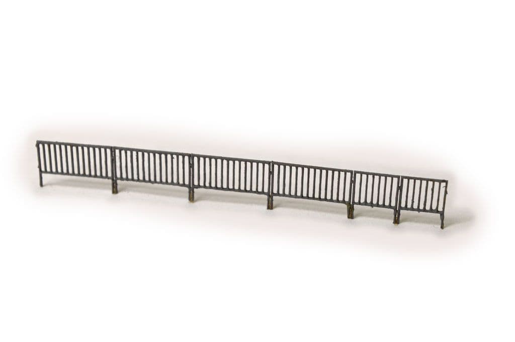 LX044-N Laser Cut Pedestrian Railings N/2mm/1:148
