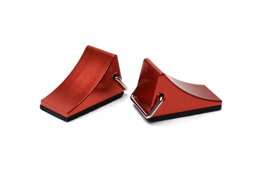 Racers Edge 3407R 1/10 Scaler Aluminum Wheel Chocks - Red