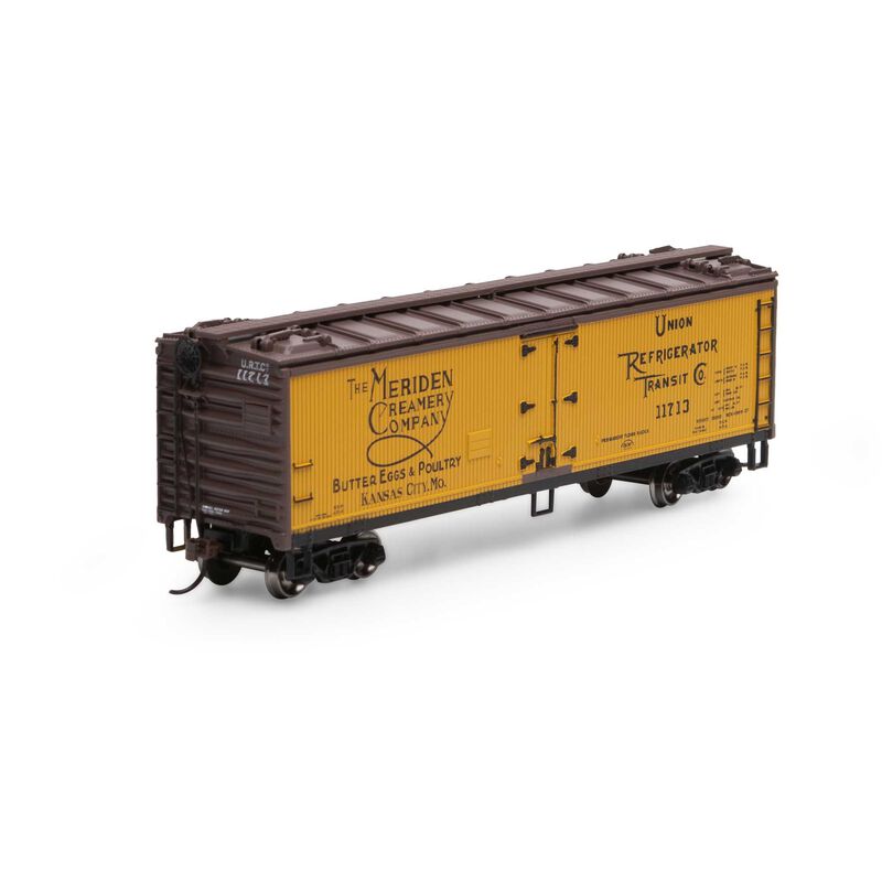 Roundhouse 06810 HO Scale 40' Wood Reefer Meriden Creamery UTRX 11713