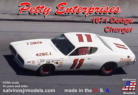 Salvinos JR Models 34088 1/25 Petty Enterprises 1971 Dodge Charger Flathood
