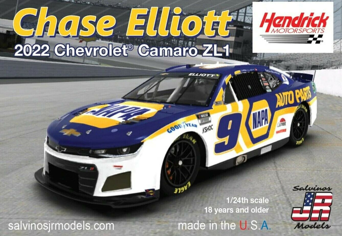 Salvinos JR Models 34089 1/24 Hendrick Motorsports Chase Elliott 2022 Camaro Patriotic