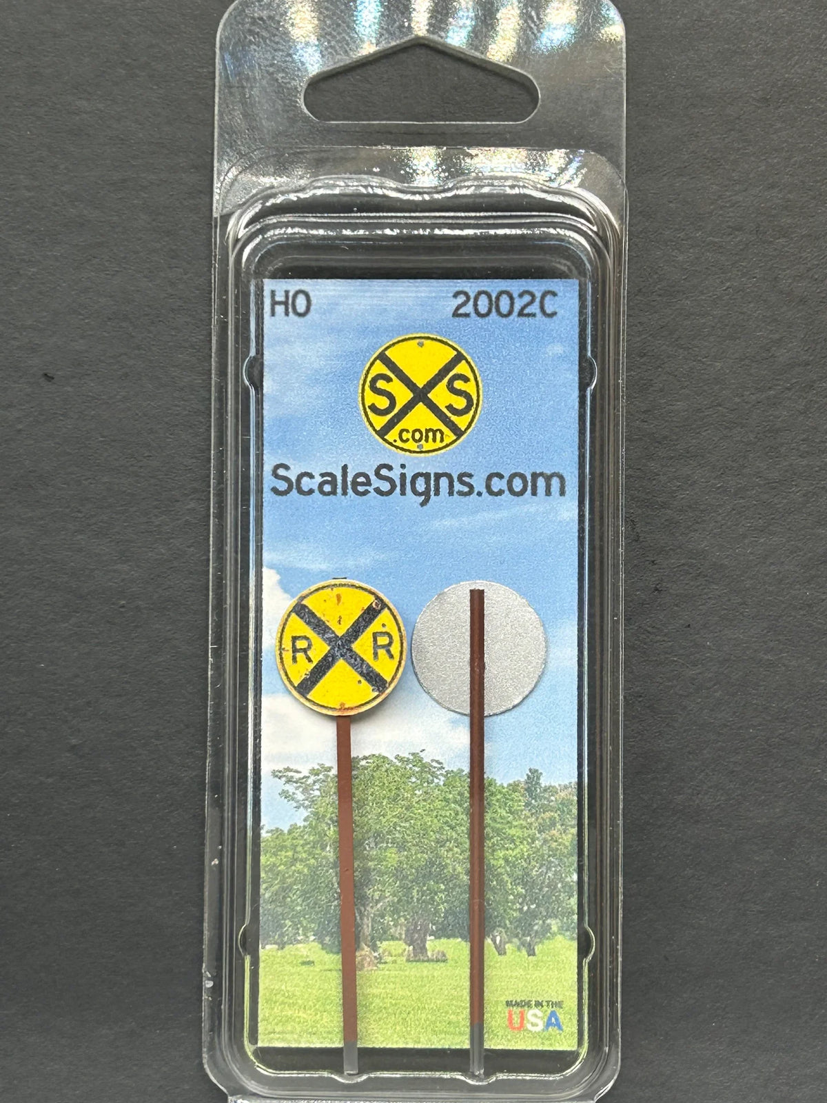 ScaleSigns HO-2002C HO Scale Distressed Railroad Crossing Sign
