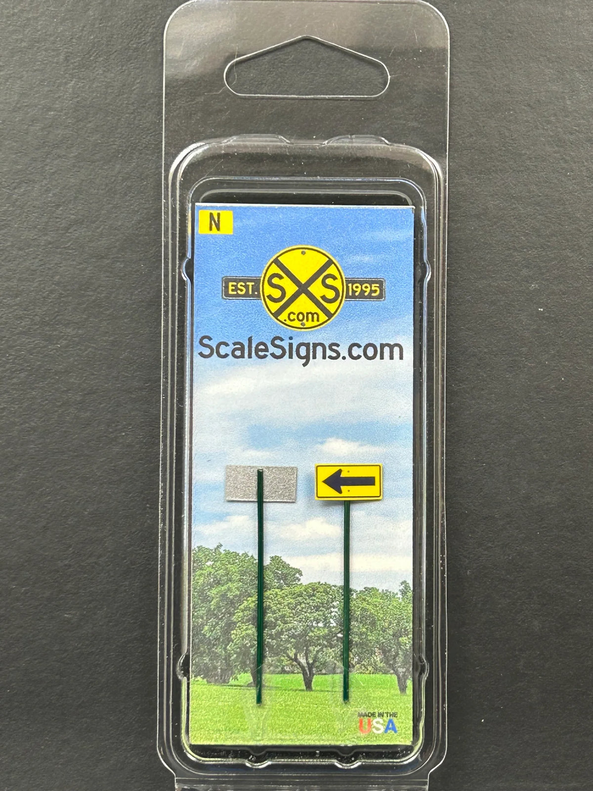 ScaleSigns N-3026L N Scale Direction Arrow Sign - Large Arrow Left