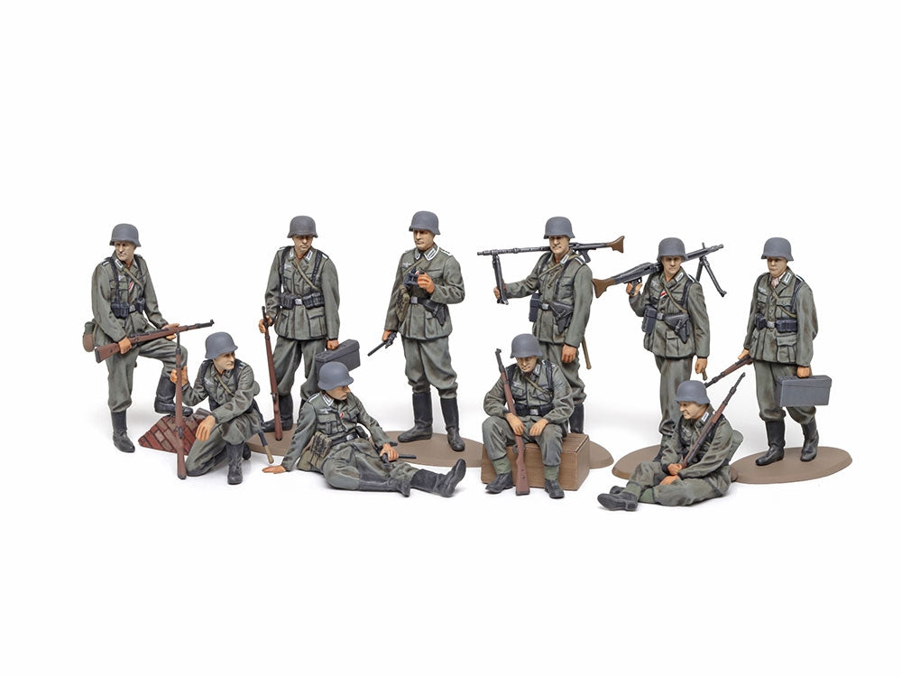 Tamiya 32602 1/48 German WWII Wehrmacht Infantry Figure Set Kit